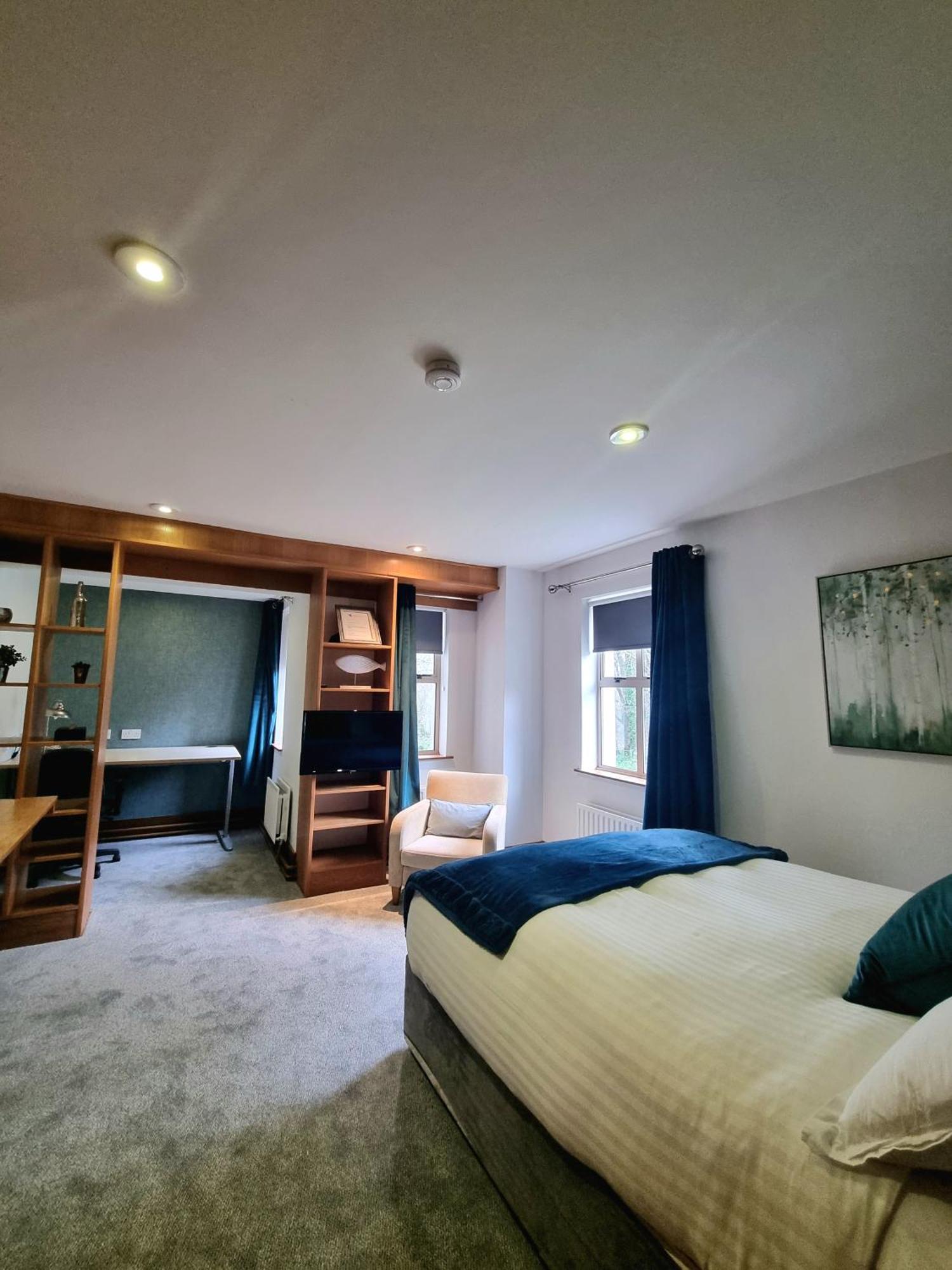 Brennan Court Guest Accommodation Limerick Exterior photo